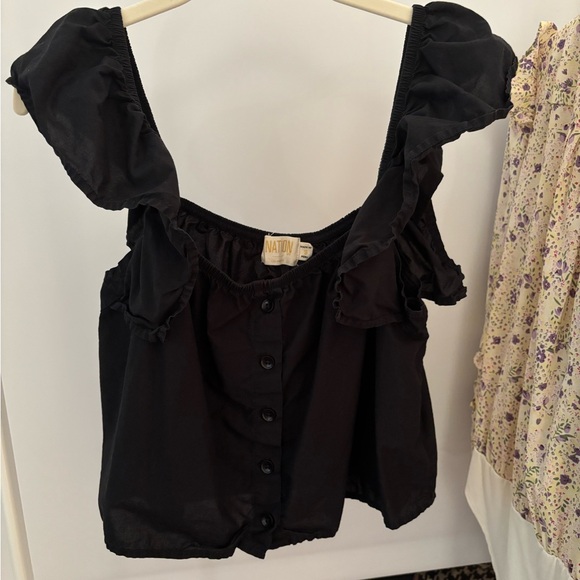 Cropped black with fun sleeves top - Picture 2 of 3